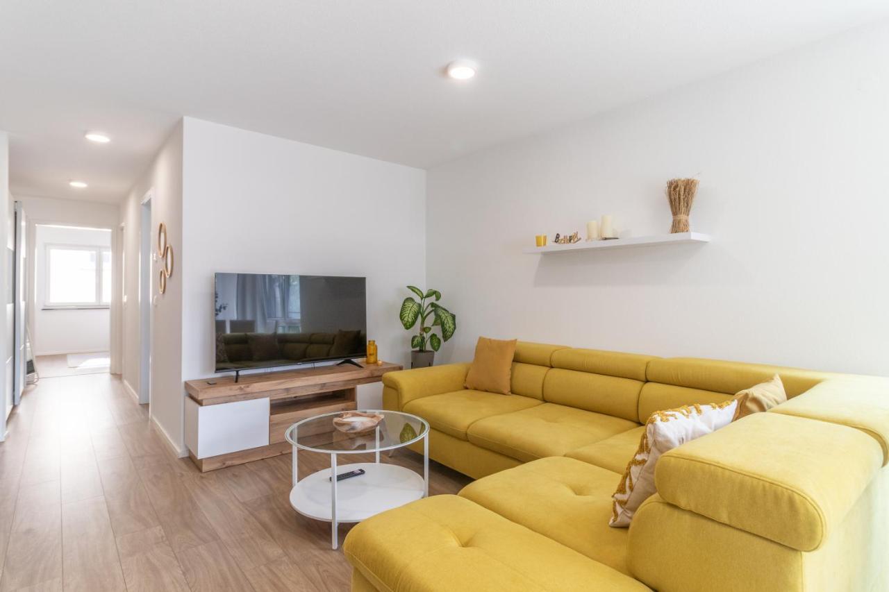 Unique: Zentrumsnahe 2 Zimmerwohnung In Villingen Mit Netflix 1 Og Екстериор снимка