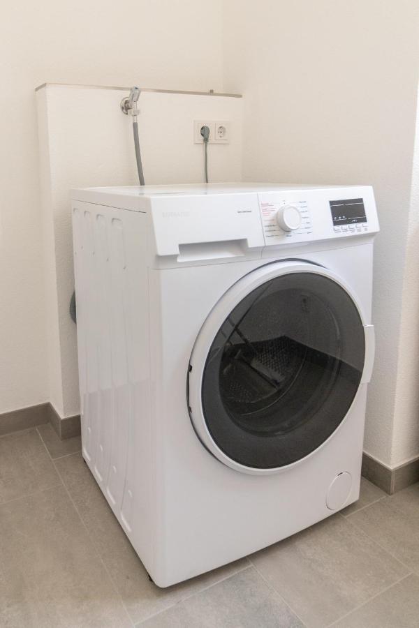 Unique: Zentrumsnahe 2 Zimmerwohnung In Villingen Mit Netflix 1 Og Екстериор снимка